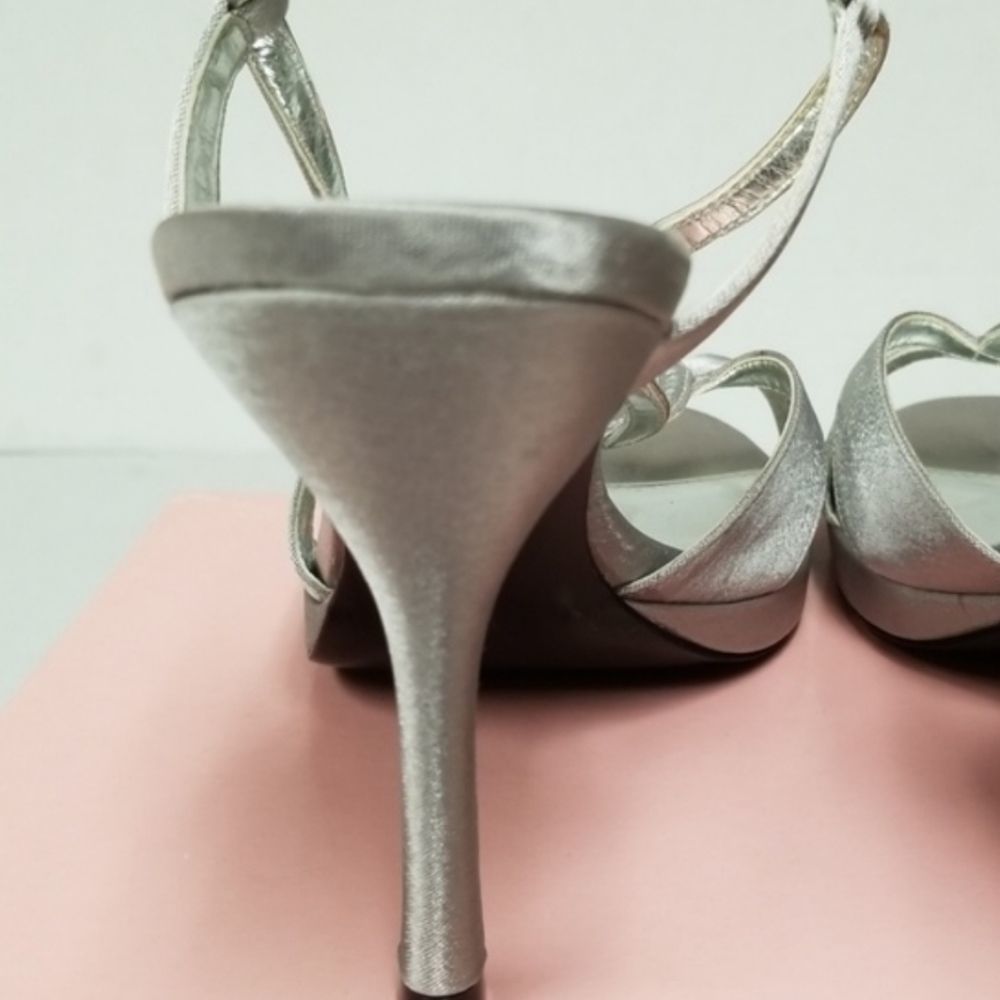 Nina Women's Metallic Silver Heels - Picture 4 of 7